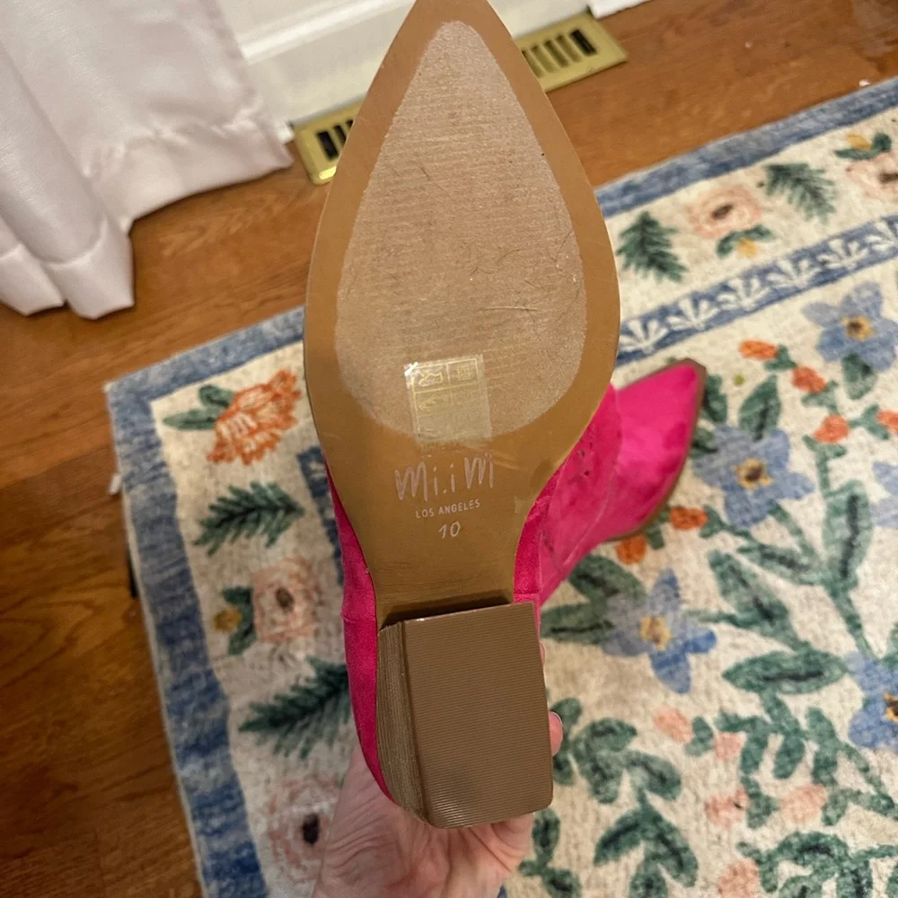 Never worn - Vici Fuchsia Pink Suede Heeled Cowboy Boots - Picture 5 of 6